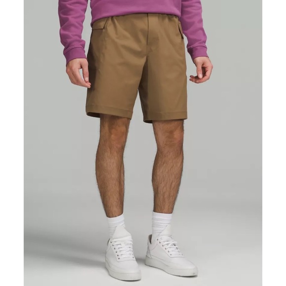 Lululemon Utilitarian Cargo Short 9" in Artifact - Picture 3 of 10
